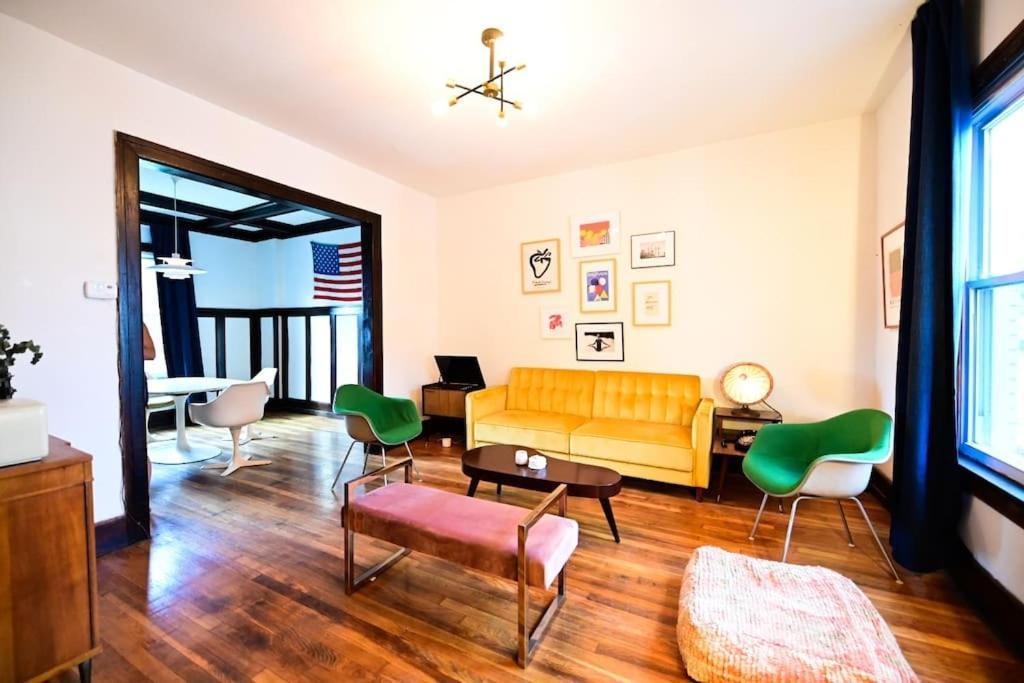Villa Luxe Mid-Century Styled Historic Townhouse #2 Detroit Exterior foto